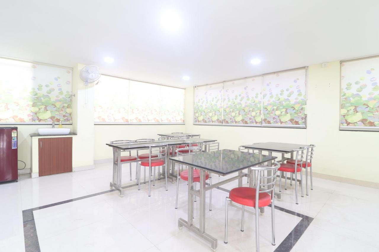 Unique Homestays Kondapur  Bagian luar foto